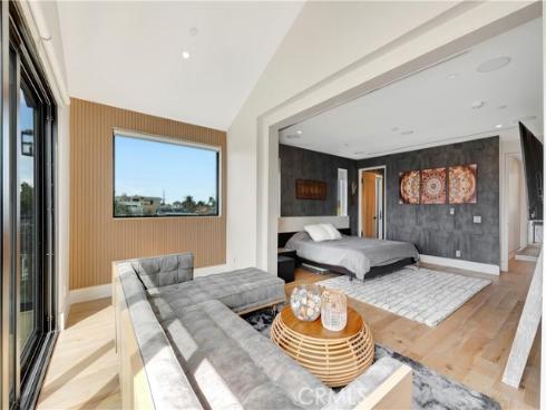 620  Huntington Street  , Huntington Beach, CA