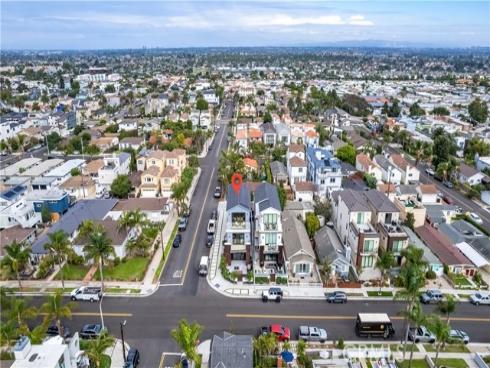 620  Huntington Street  , Huntington Beach, CA