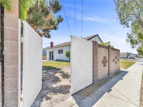 16102  Ballad   Lane, Huntington Beach, CA