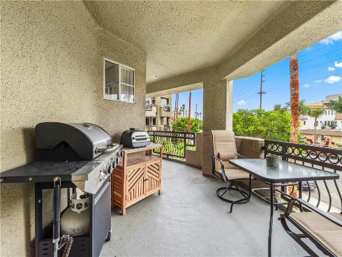 430  Lake  204  Street, Huntington Beach, CA