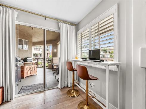 430  Lake  204  Street, Huntington Beach, CA