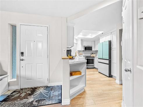 430  Lake  204  Street, Huntington Beach, CA