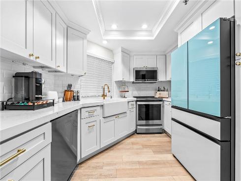 430  Lake  204  Street, Huntington Beach, CA