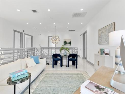 7702  Alberta  , Huntington Beach, CA