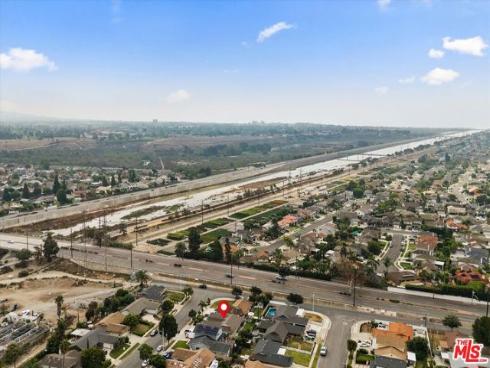 19941  Carmania   Lane, Huntington Beach, CA