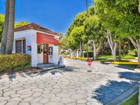 7412  Seabluff  108  Drive, Huntington Beach, CA