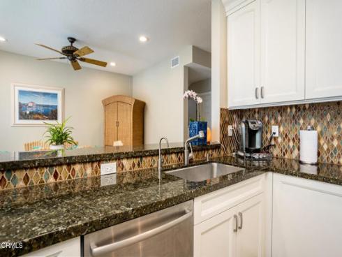 7412  Seabluff  108  Drive, Huntington Beach, CA