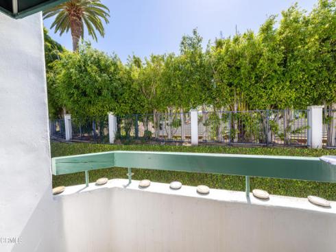 7412  Seabluff  108  Drive, Huntington Beach, CA