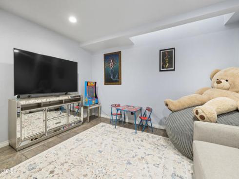 7412  Seabluff  108  Drive, Huntington Beach, CA