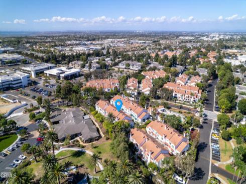 7412  Seabluff  108  Drive, Huntington Beach, CA