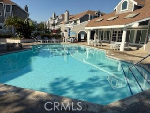 4682  Warner  B102 , Huntington Beach, CA