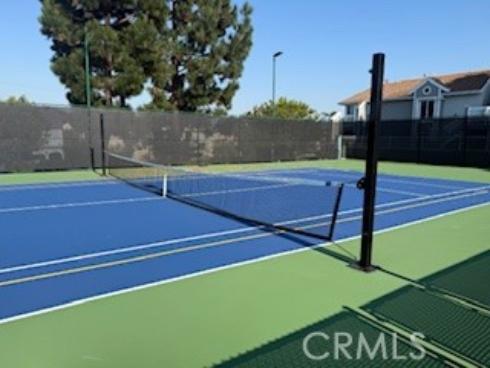 4682  Warner  B102 , Huntington Beach, CA