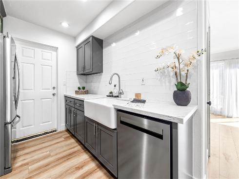 18859  Milos   Circle, Huntington Beach, CA