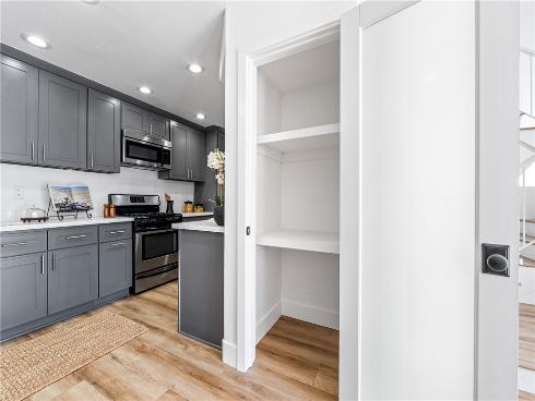 18859  Milos   Circle, Huntington Beach, CA