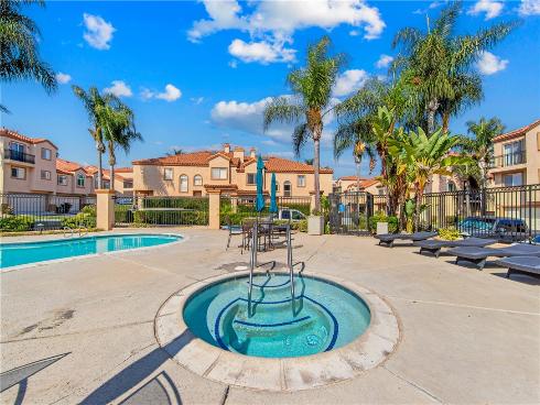 18859  Milos   Circle, Huntington Beach, CA