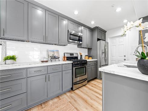 18859  Milos   Circle, Huntington Beach, CA