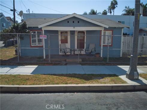 1111  Olive  A & B  Avenue, Huntington Beach, CA