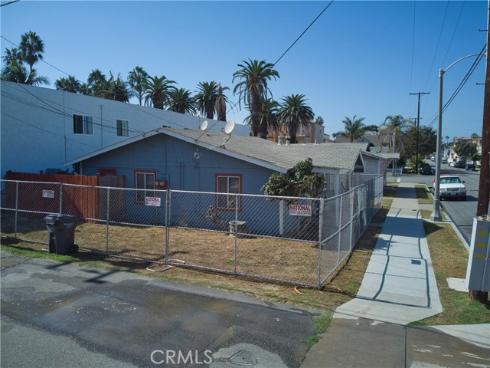 1111  Olive  A & B  Avenue, Huntington Beach, CA