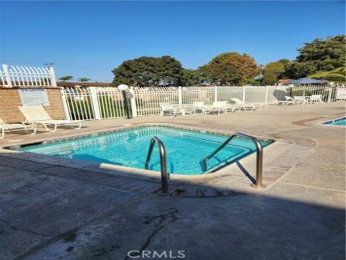 4861  Lago  206 , Huntington Beach, CA