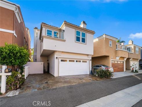 304  Goldenwest Street  , Huntington Beach, CA