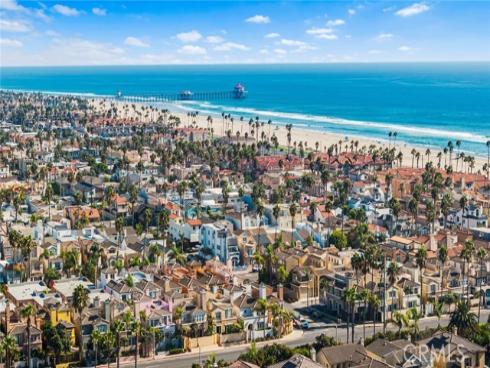 304  Goldenwest Street  , Huntington Beach, CA