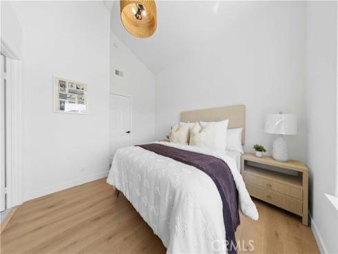 204  Lincoln Ave  , Huntington Beach, CA