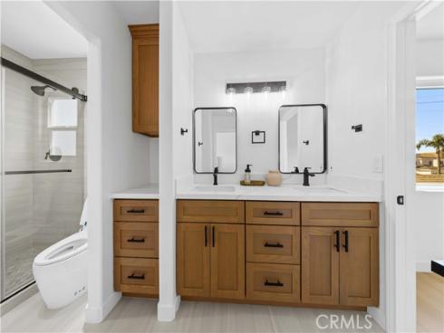 204  Lincoln Ave  , Huntington Beach, CA