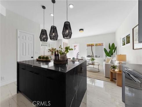 204  Lincoln Ave  , Huntington Beach, CA