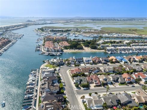 3299  Tempe Drive  , Huntington Beach, CA