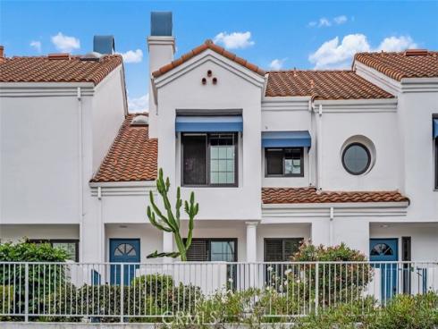 19451  Pompano Lane  110  Lane, Huntington Beach, CA