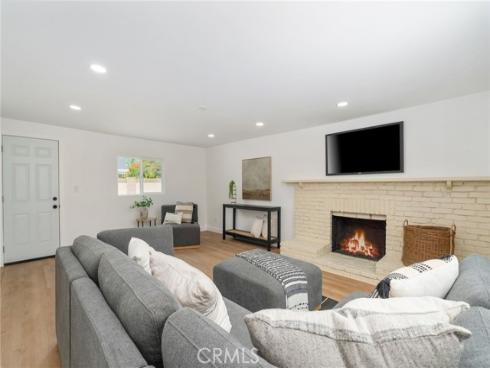 8171  Holland   Drive, Huntington Beach, CA