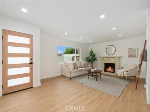 8171  Holland   Drive, Huntington Beach, CA