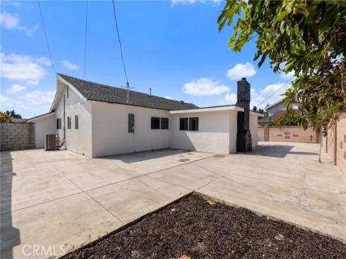 8171  Holland   Drive, Huntington Beach, CA