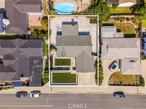 8171  Holland   Drive, Huntington Beach, CA