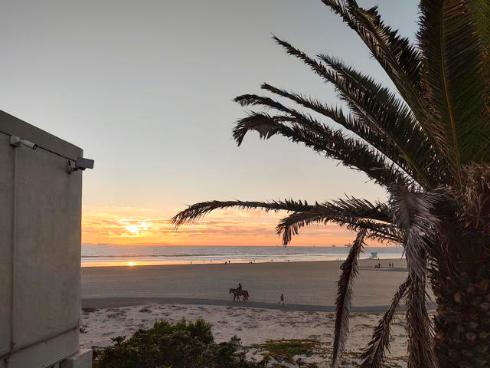 711 Pacific Coast Highway 206