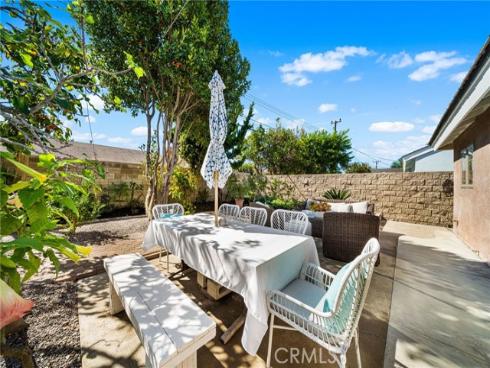 5862  Raphael  , Huntington Beach, CA