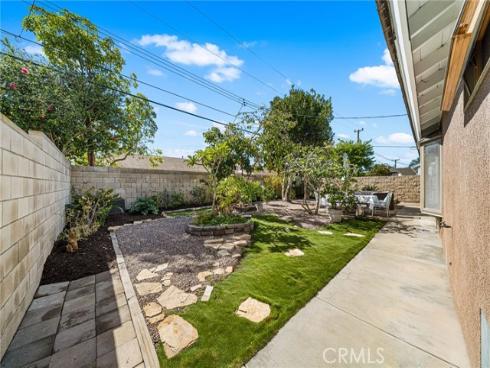 5862  Raphael  , Huntington Beach, CA