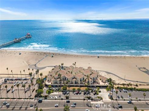 711  Pacific Coast  330 , Huntington Beach, CA