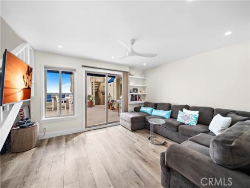 711  Pacific Coast  330 , Huntington Beach, CA