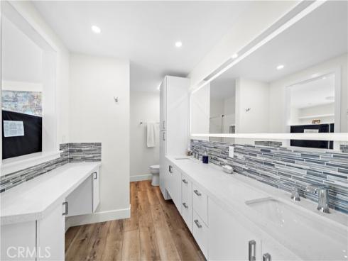 711  Pacific Coast  330 , Huntington Beach, CA