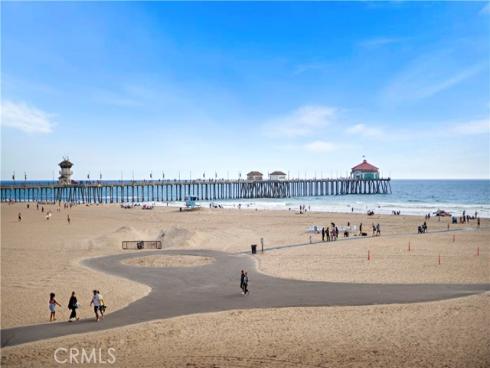711  Pacific Coast  330 , Huntington Beach, CA