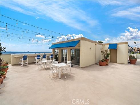 711  Pacific Coast  330 , Huntington Beach, CA