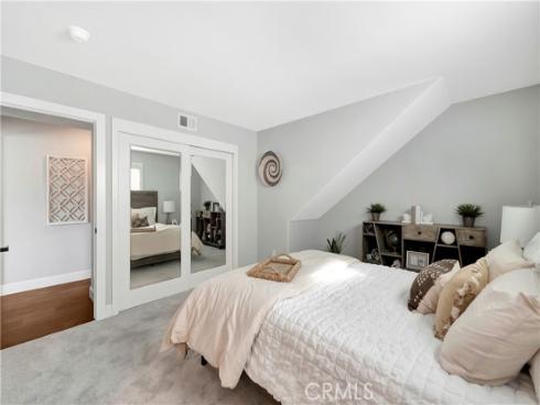 621  8th   Street, Huntington Beach, CA