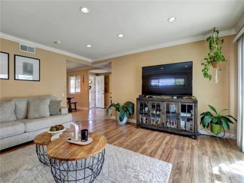 15391  Rushmoor   Lane, Huntington Beach, CA