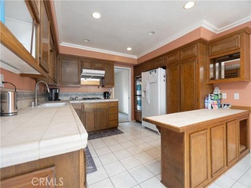 19748  Shorecliff  , Huntington Beach, CA