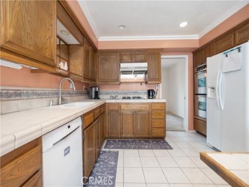 19748  Shorecliff  , Huntington Beach, CA