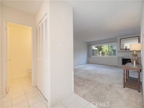 19748  Shorecliff  , Huntington Beach, CA