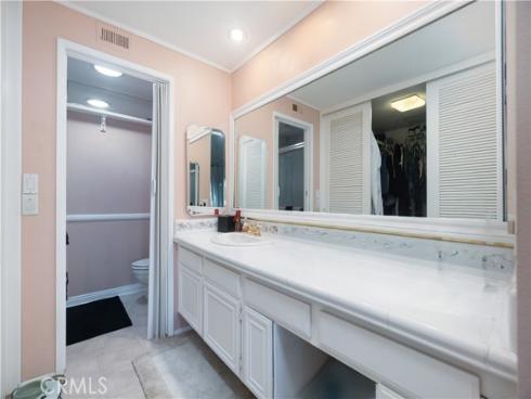 19748  Shorecliff  , Huntington Beach, CA