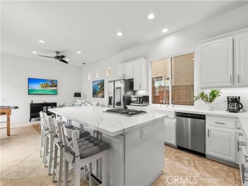 513  Pecan Ave  , Huntington Beach, CA