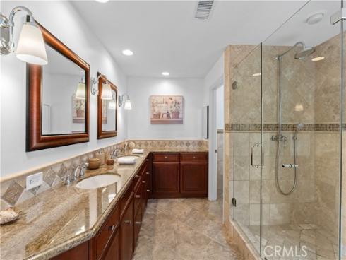 513  Pecan Ave  , Huntington Beach, CA